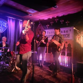 Chickie Wah Wah - Jordan Thibodeaux playing - Music Venues Near Me - New Orleans, Louisiana