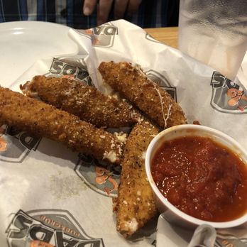 Dad's Pub & Grub - Cheese sticks - Gastropubs Near Me - Monroeville, Pennsylvania