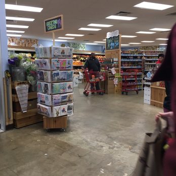 Trader Joe's - Front of store - Grocery Near Me - Fairfax, Virginia