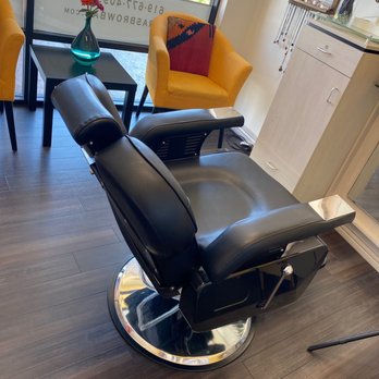 Fara's Brow Bar - Threading Services Near Me - Escondido, California Fara's Brow Bar - Threading Services Near Me - Escondido, California