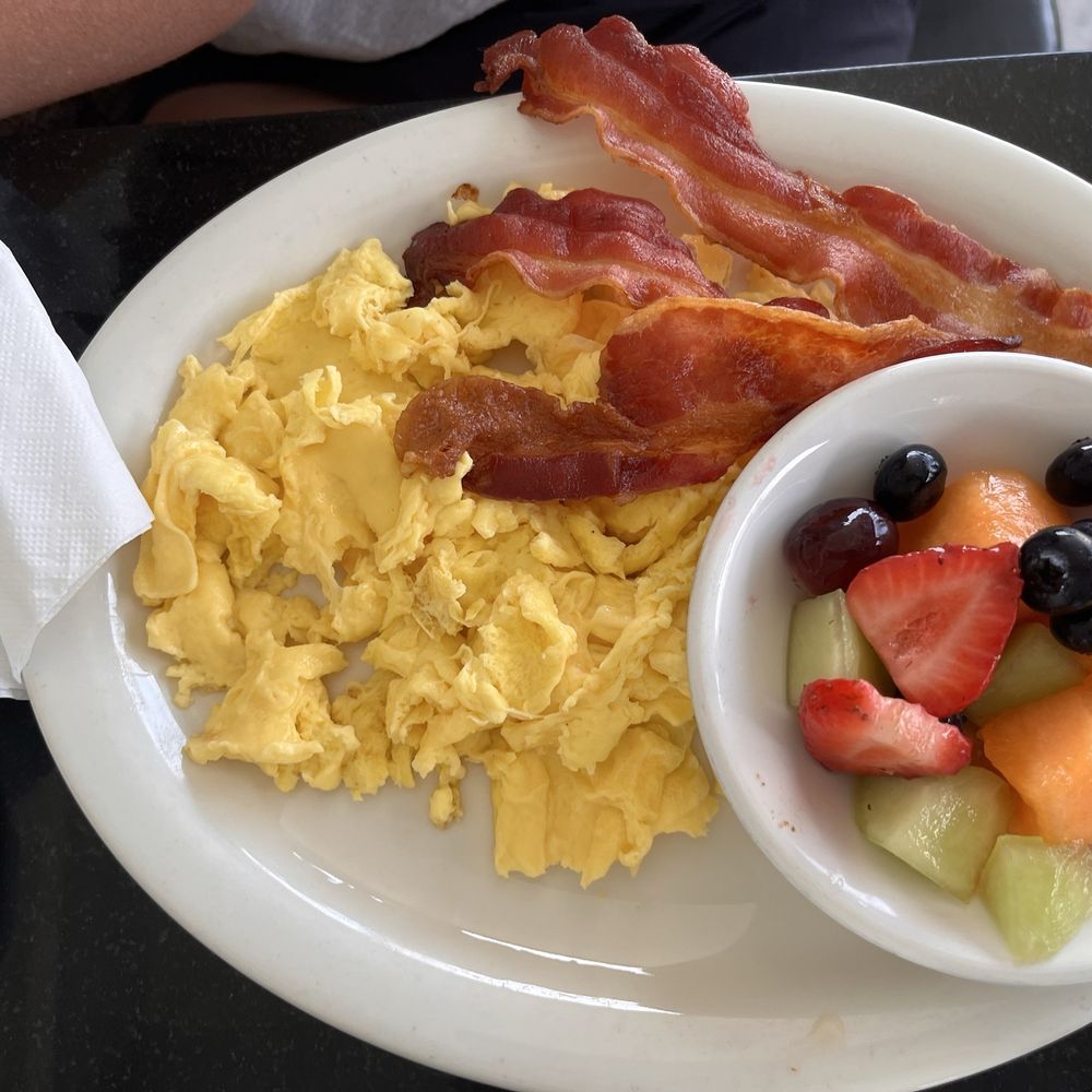 Blueberry's Cafe - 3x2 - Breakfast & Brunch Near Me - Naples, Florida Blueberry's Cafe - 3x2 - Breakfast & Brunch Near Me - Naples, Florida