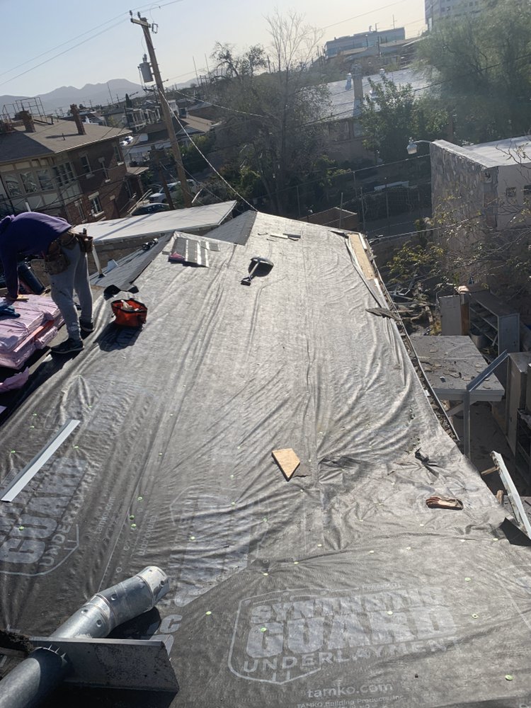 Slide of G&V Roofing