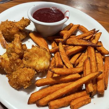 MarketPlace Grill - Crunchy shrimp and sweet potato fries - American Near Me - Springdale, Arkansas
