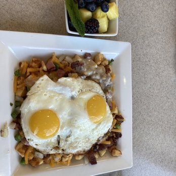 Krave - Country skillet with fruit - New American Near Me - Lapeer, Michigan Krave - Country skillet with fruit - New American Near Me - Lapeer, Michigan
