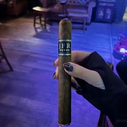 Stogies Cigar Bar - JFR cigar