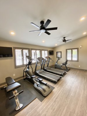 Woodland Springs Apartment Homes