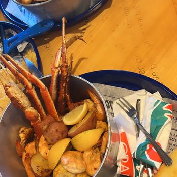 Bubba Gump Shrimp - Seafood boil - Seafood Near Me - Monterey, California
