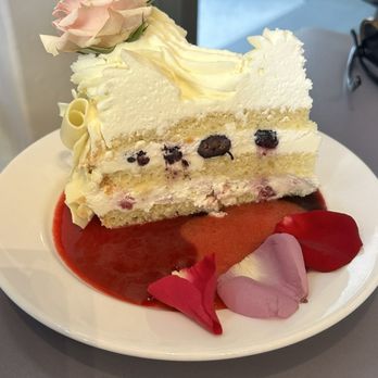 Extraordinary Desserts - Ivory Royale - Bakeries Near Me - San Diego, California
