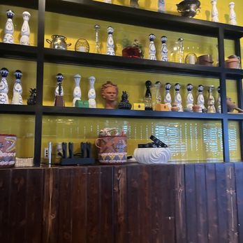 Los Amores de Julia - Mexican Near Me - Hesperia, California