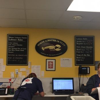Maine Lobster Outlet - Prices for lobster roll, clam chowder, etc. - Seafood Markets Near Me - York, Maine Maine Lobster Outlet - Prices for lobster roll, clam chowder, etc. - Seafood Markets Near Me - York, Maine