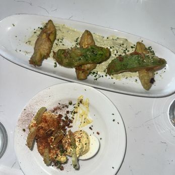 Shorebird - Avocado Fries & Overstuffed Bacon & Eggs - Breakfast & Brunch Near Me - Sedona, Arizona Shorebird - Avocado Fries & Overstuffed Bacon & Eggs - Breakfast & Brunch Near Me - Sedona, Arizona