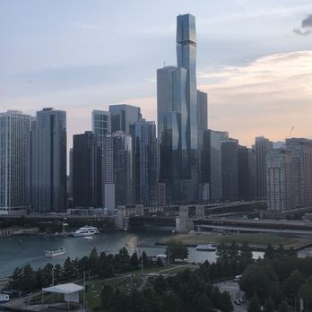 Navy Pier - Landmarks & Historical Buildings Near Me - Chicago, Illinois