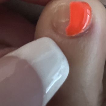 Planet Nails & Spa - Chipped gel polish within a week - Nail Salons Near Me - West Hollywood, California