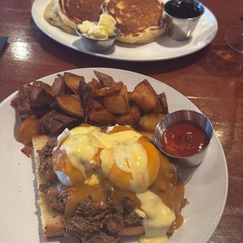 Full Belly - Pork benny, traditional pancakes, not your mothers breakfast sandwich - Breakfast & Brunch Near Me - San Antonio, Texas
