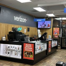 Petro Travel Center - Verizon center