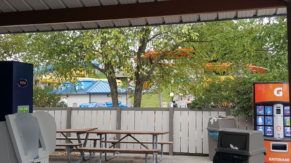 Hurricane Harbor Rockford by null