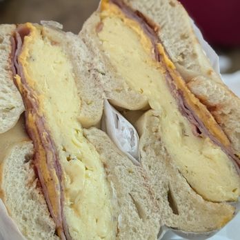 Bageloo - Ham egg and cheese on cheese jalapeno bagel - Bagels Near Me - Pasadena, California