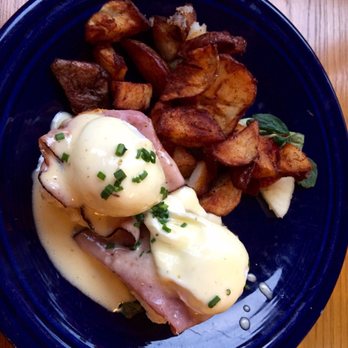Corner Kitchen - Eggs Benedict on biscuits - Breakfast & Brunch Near Me - Asheville, North Carolina Corner Kitchen - Eggs Benedict on biscuits - Breakfast & Brunch Near Me - Asheville, North Carolina