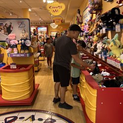Build-A-Bear Workshop - Hmmmmm so many to choose from
