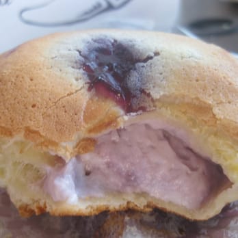 85°C Bakery Cafe-Irvine - blueberry cream cheese - Coffee & Tea Near Me - Irvine, California 85°C Bakery Cafe-Irvine - blueberry cream cheese - Coffee & Tea Near Me - Irvine, California