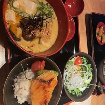RAMEN-SAN - Express Lunch - Tantan-San and Miso Salmon - Ramen Near Me - Chicago, Illinois RAMEN-SAN - Express Lunch - Tantan-San and Miso Salmon - Ramen Near Me - Chicago, Illinois