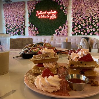 Cafe Lola - Cafes Near Me - Henderson, Nevada