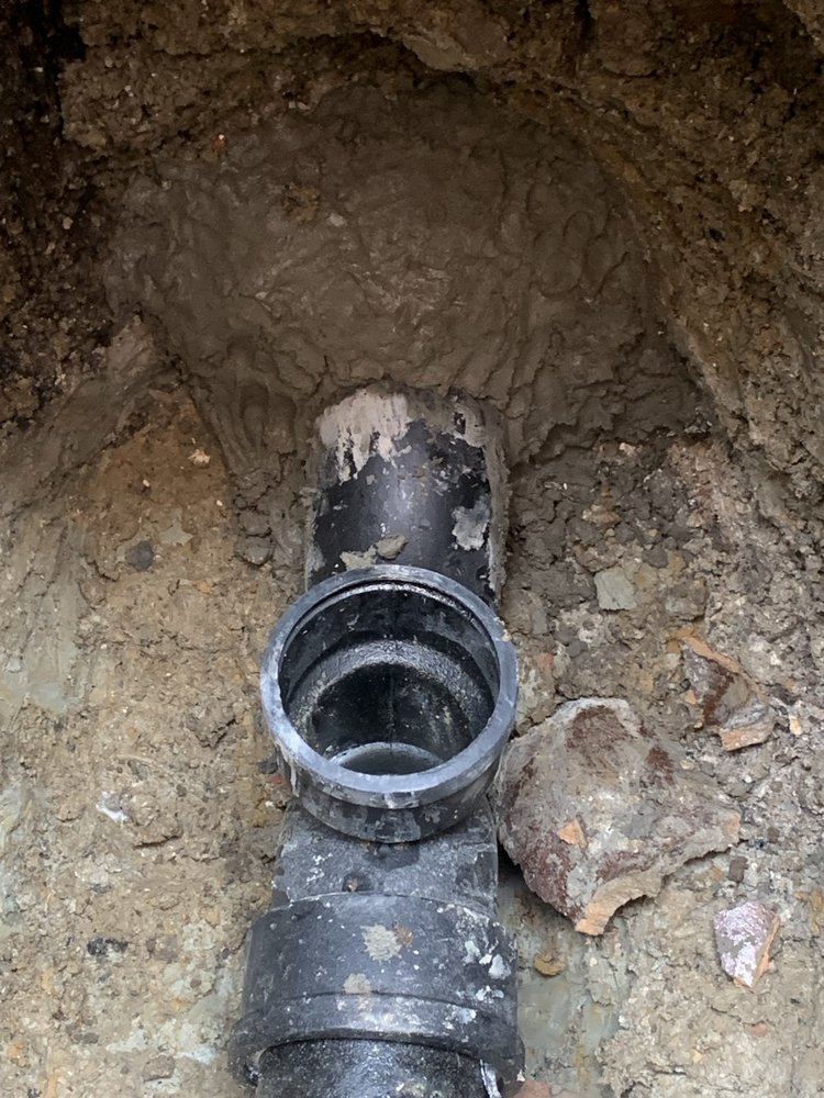 Slide of Pinnacle Plumbing