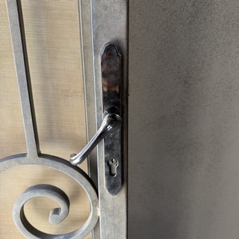 24Seven Locksmith Door Installation - Before security screen door front lock replacement in Scottsdale - Keys & Locksmiths Near Me - Scottsdale, Arizona 24Seven Locksmith Door Installation - Before security screen door front lock replacement in Scottsdale - Keys & Locksmiths Near Me - Scottsdale, Arizona