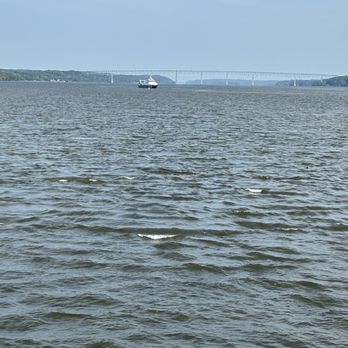 Hudson River Cruises - Boat Charters Near Me - Kingston, New York
