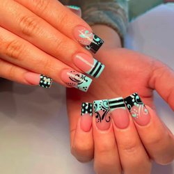 Lavue Nail Lounge