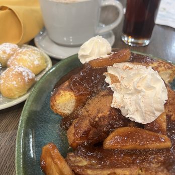 Brunch Berry - Coffee & Tea Near Me - New Berlin, Wisconsin