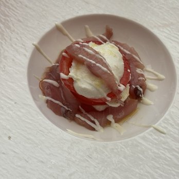Rio Bistrot - Burrata with sashimi and tomatoes - Italian Near Me - Riomaggiore, SP