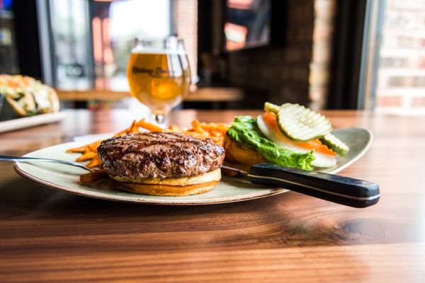 Mickey Finn's Brewery by null