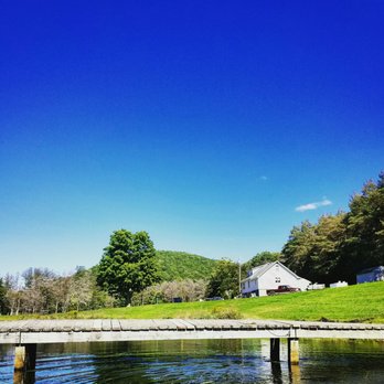 1. Rainbow Paradise Fishing Park
