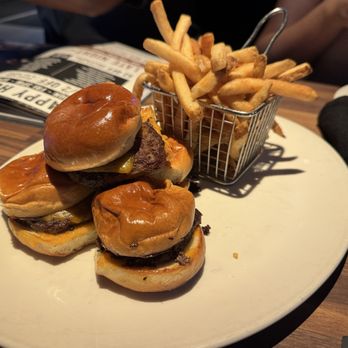 Yard House - Vegetarian Near Me - San Diego, California Yard House - Vegetarian Near Me - San Diego, California