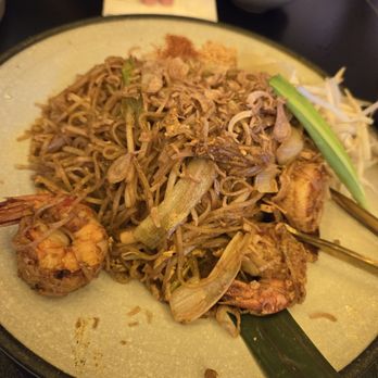 Siam Thai - Shrimp pad thai - delish - Thai Near Me - Staten Island, New York