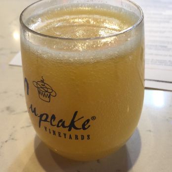LIT: A Christmas Pop-Up Concept - Mimosa - Cocktail Bars Near Me - St Louis, Missouri