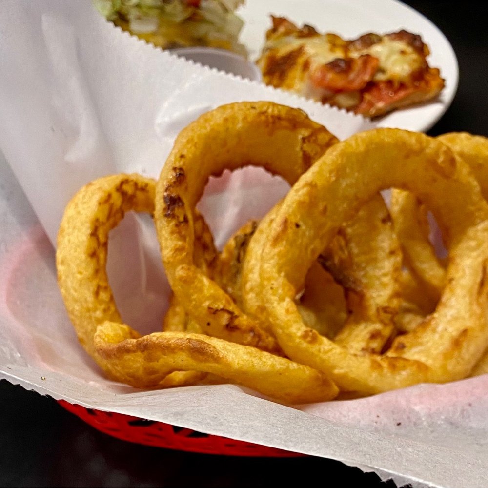 The onion rings we had left for the pic; we ate the other half. The onion rings we had left for the pic; we ate the other half.