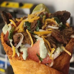 ConeHeads OKC - The Great Steak! Tender, chopped steak topped with fresh veggies and our signature Super Sauce!