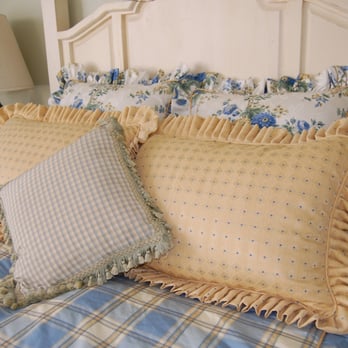 Inside-Out Designs - Custom cottage-style bedding - Interior Design Near Me Inside-Out Designs - Custom cottage-style bedding - Interior Design Near Me