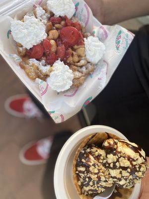 Braud's Funnel Cake Cafe by null