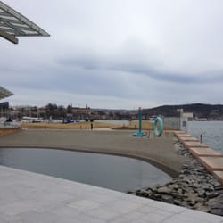 Tjuvholmen bystrand - Nice place but cold and windy...