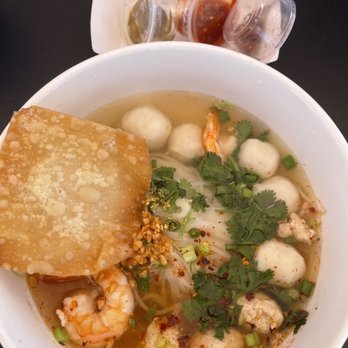 Elephant Thai Kitchen - Tom yum noodles - Thai Near Me - Long Beach, California Elephant Thai Kitchen - Tom yum noodles - Thai Near Me - Long Beach, California
