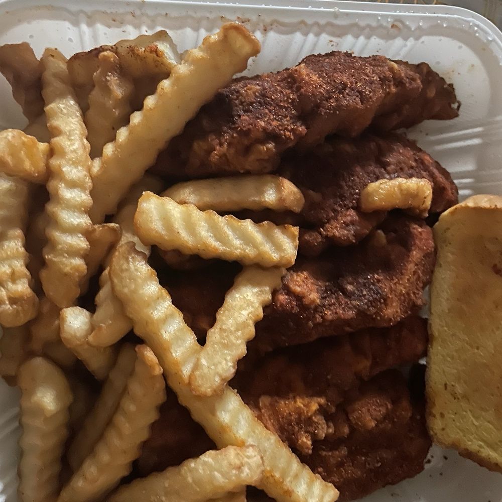 Hotbox Chicken - 5 chewy tenders and soggy fries - Halal Near Me - Anaheim, California