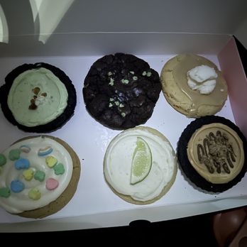 Crumbl - Oxnard - Bakeries Near Me - Oxnard, California Crumbl - Oxnard - Bakeries Near Me - Oxnard, California