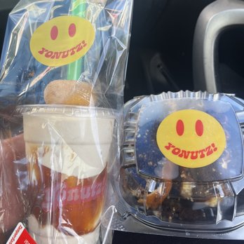 Yonutz - Smash milkshake and smash donuts. - Donuts Near Me - Yukon, Oklahoma Yonutz - Smash milkshake and smash donuts. - Donuts Near Me - Yukon, Oklahoma
