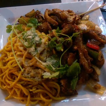 Hiccups Veo Cafe - Asian Fusion Near Me - Carson, California