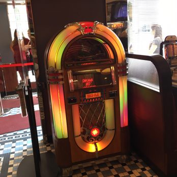 Silver Diner - Juxebox - Diners Near Me - McLean, Virginia Silver Diner - Juxebox - Diners Near Me - McLean, Virginia