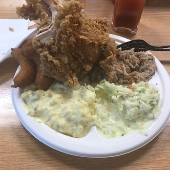 Smithfield's Chicken 'N Bar-B-Q - Smithfield BBQ Combo with coleslaw and potato salad - Barbeque Near Me - Smithfield, North Carolina Smithfield's Chicken 'N Bar-B-Q - Smithfield BBQ Combo with coleslaw and potato salad - Barbeque Near Me - Smithfield, North Carolina