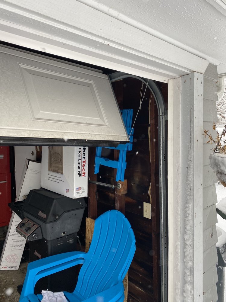 D & L OVERHEAD DOOR Updated August 2024 12 Photos 6275 Tin Man Rd